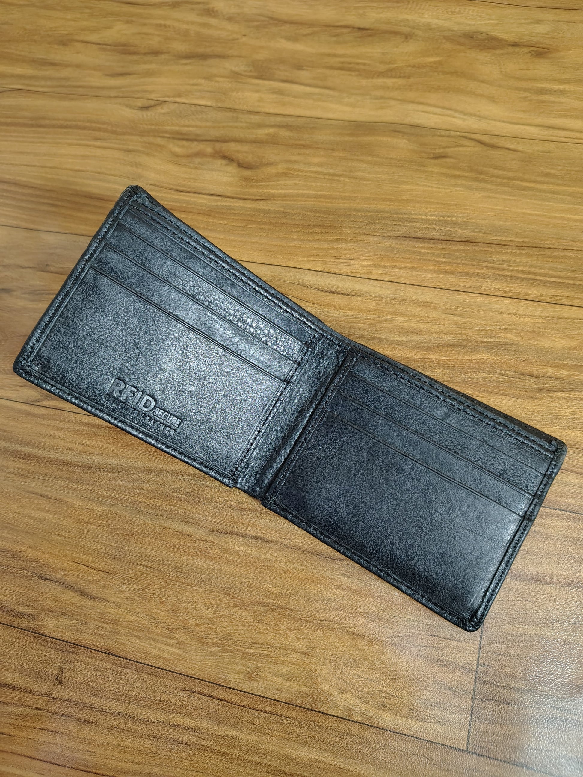 Simple Bifold Wallet