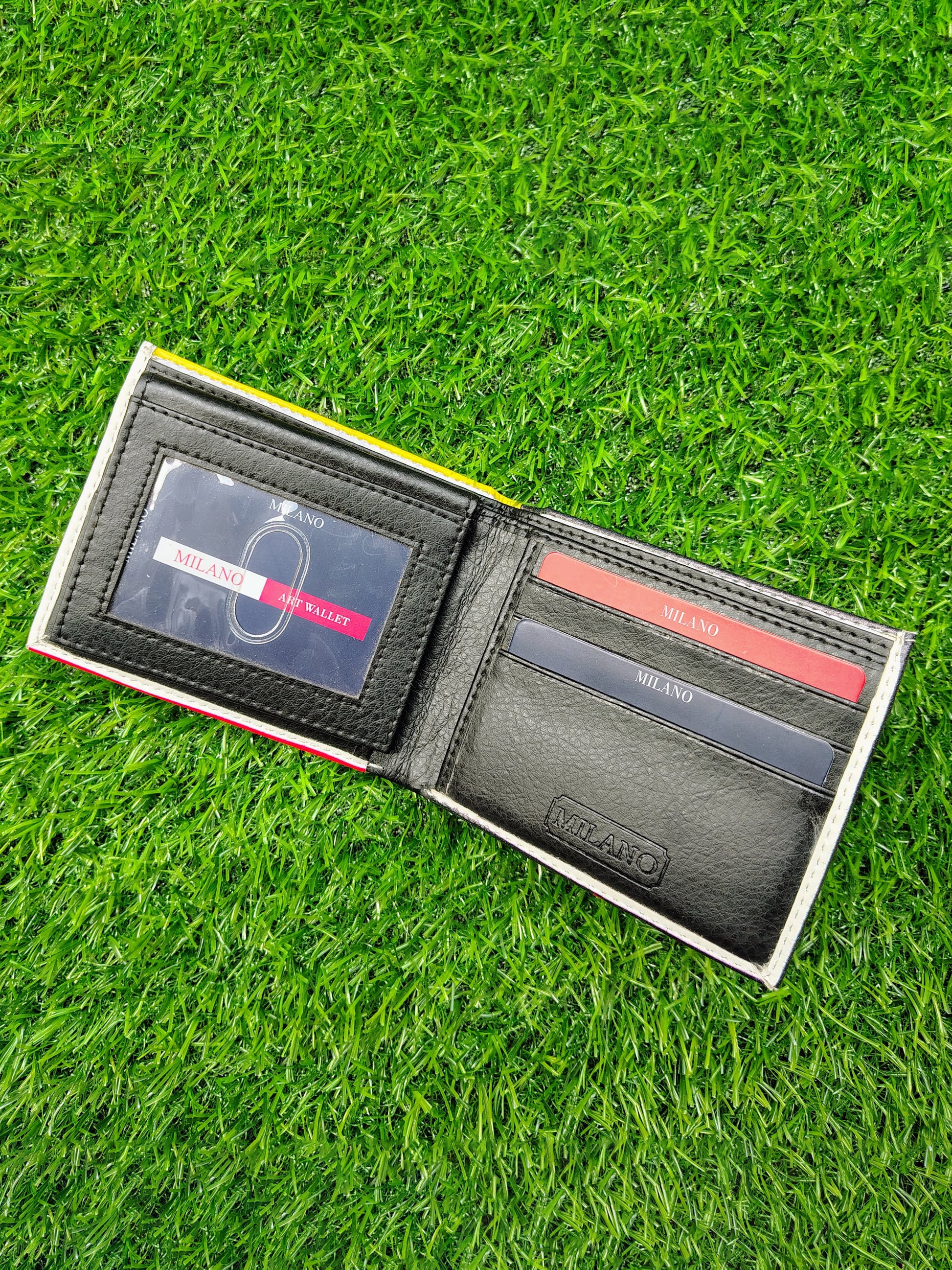 Ecuador Flag Print Bifold Wallet