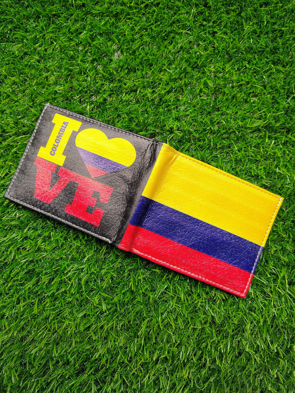 Columbia Flag Print Bifold Wallet