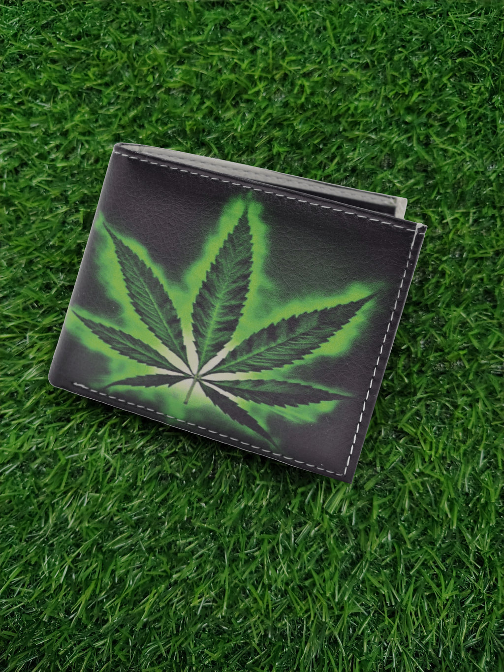 Marijuana Leaf Print Bifold Wallet