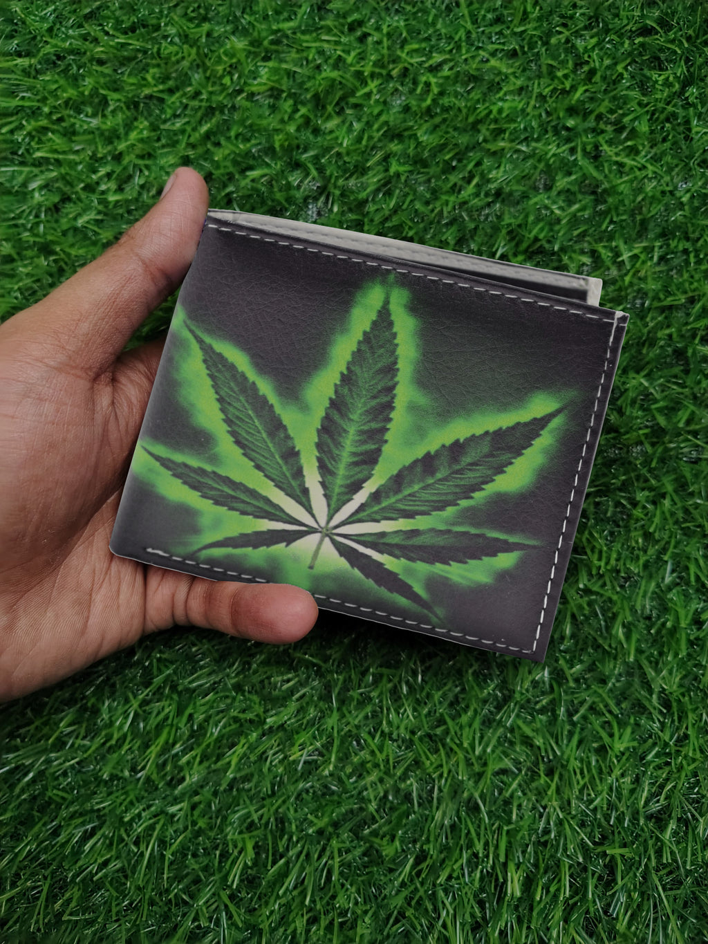 Marijuana Leaf Print Bifold Wallet