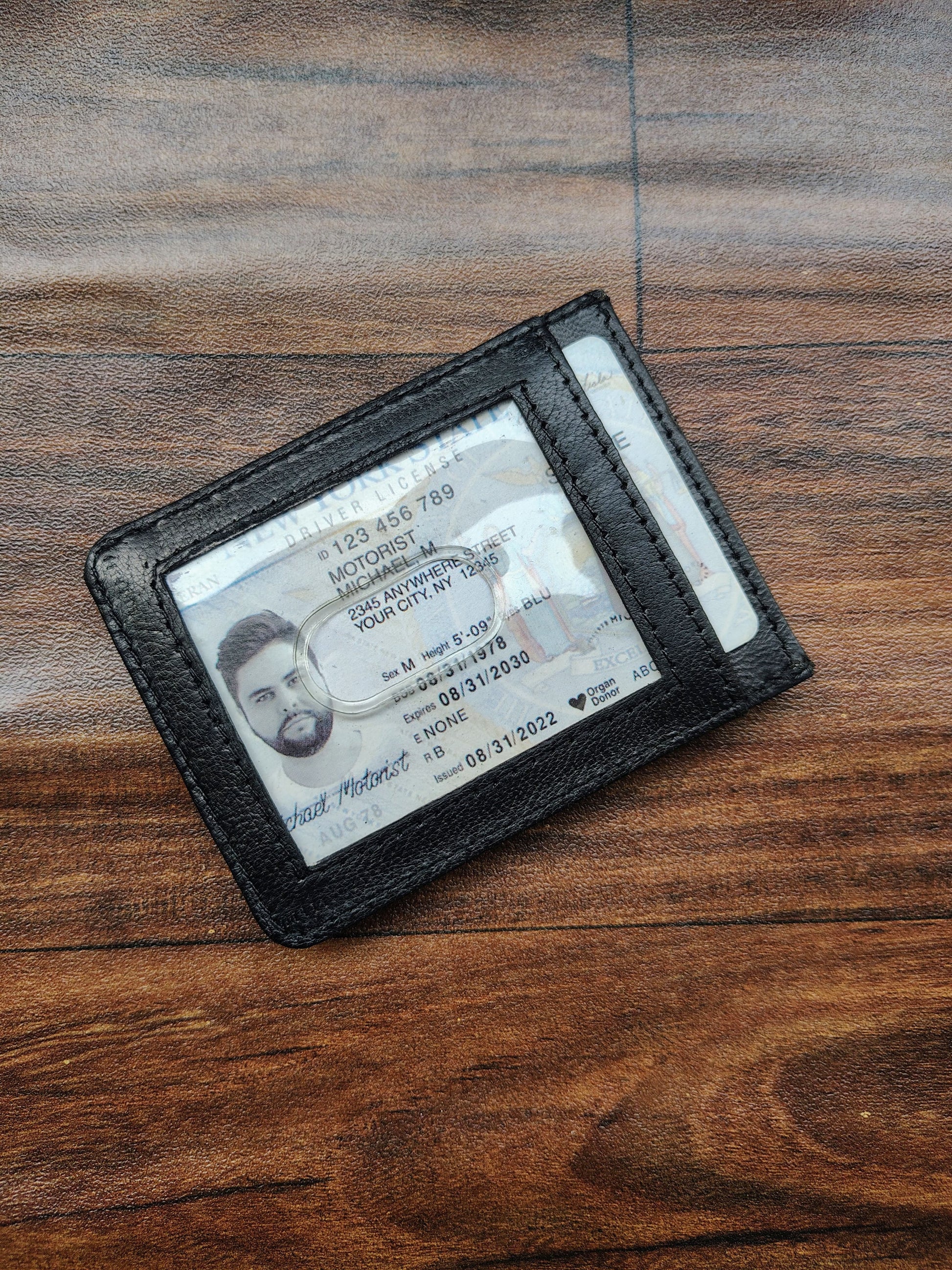 Money Clip with Magnetic Bill Holder