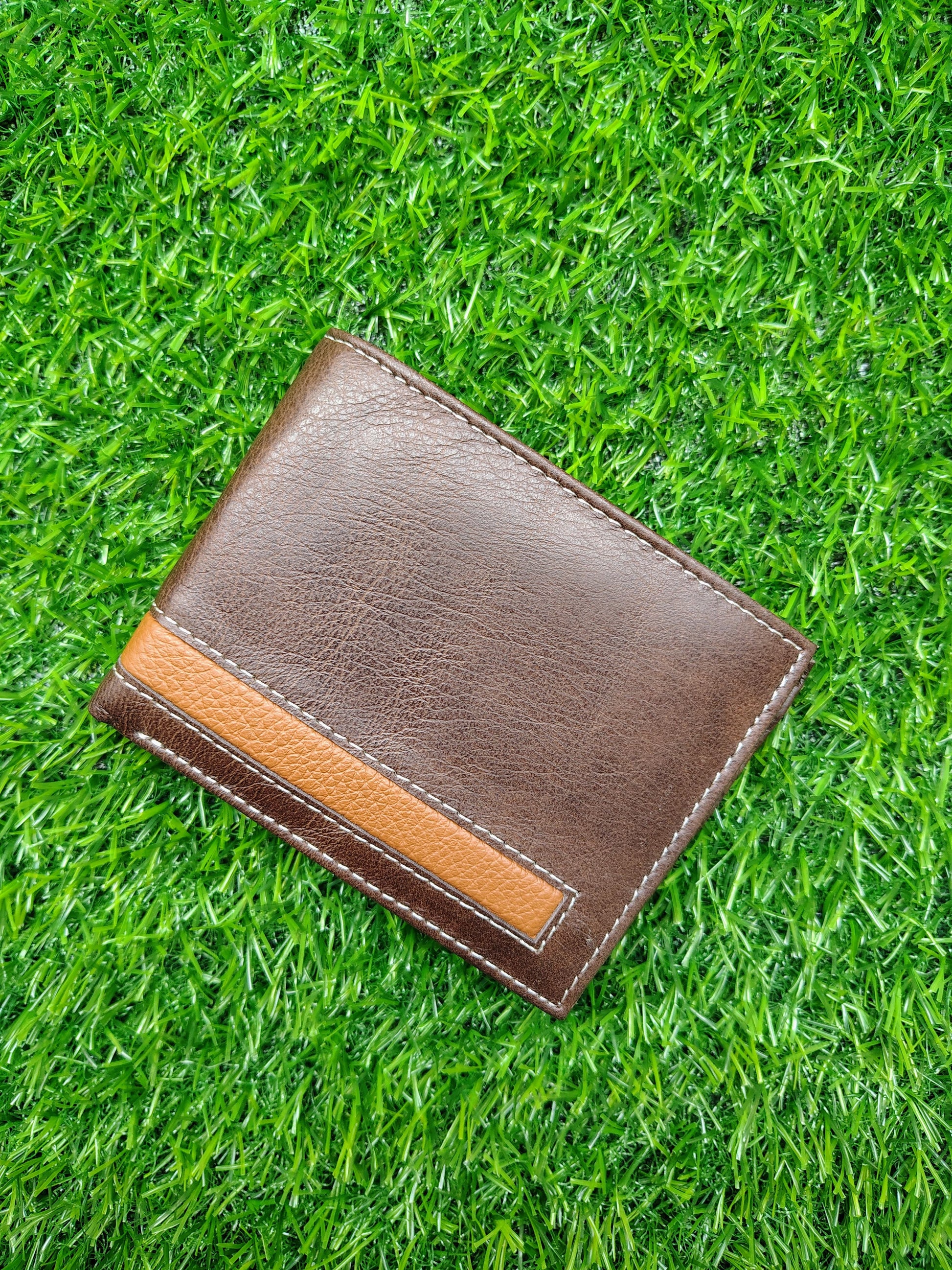 Bifold Wallet with Removable Flap
